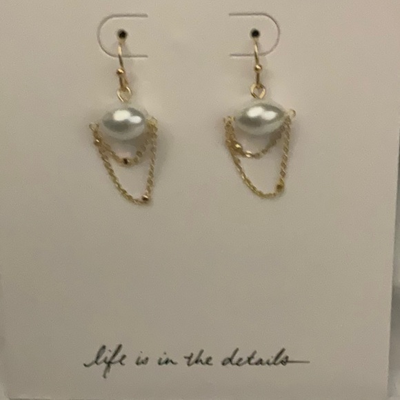 NWT Loft Freshwater Pearl Chain Drop Earrings - Picture 3 of 3